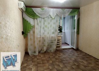 Трехкомнатная квартира на продажу, 64 м2, Волгоградская область, бульвар Профсоюзов, 4
