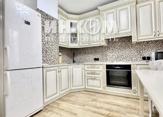 Сдам 3-комнатную квартиру, 86 м2, Москва, Братиславская улица, 19к1, район Марьино