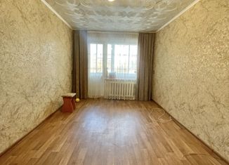 Продам 2-ком. квартиру, 43 м2, Новомосковск, улица Вахрушева, 34