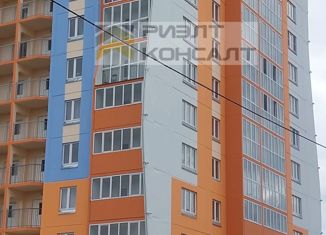 Продается однокомнатная квартира, 45 м2, Омск, улица Леонида Маслова, 3, ЖК Регата