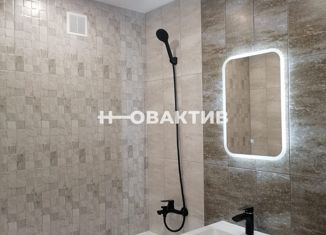 Продаю 1-ком. квартиру, 28.4 м2, Новосибирск, улица Твардовского, 8А