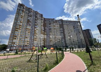 Продам двухкомнатную квартиру, 48 м2, Воронеж, улица Суворова, 122А, ЖК Берег