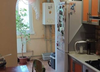 Продам 3-комнатную квартиру, 65.5 м2, посёлок городского типа Красногвардейское, улица Строителей, 22