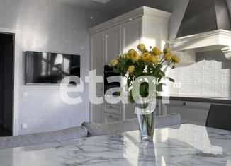 Продажа 2-ком. квартиры, 68 м2, Санкт-Петербург, Выборгская улица, 5, Выборгская улица