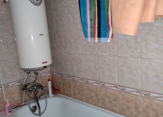 Продаю трехкомнатную квартиру, 42 м2, Дзержинск, Водозаборная улица, 3