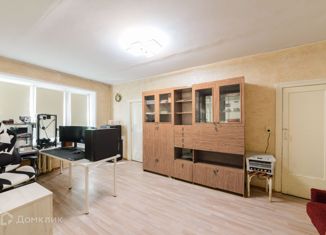 Продается двухкомнатная квартира, 45 м2, Екатеринбург, Комсомольская улица, 1, Комсомольская улица