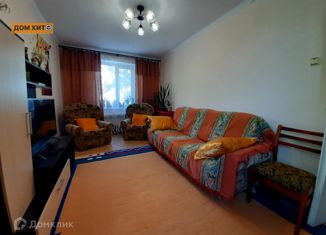 Продаю 2-ком. квартиру, 40 м2, посёлок городского типа Новоозёрное, улица Героев-Десантников, 19