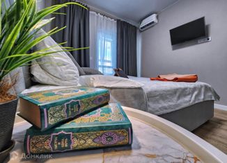 Сдам однокомнатную квартиру, 40 м2, Краснодарский край, улица Алексея Матвейкина, 1Ак3