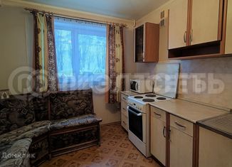 Продажа 3-комнатной квартиры, 57.4 м2, Мурманская область, улица Достоевского, 27