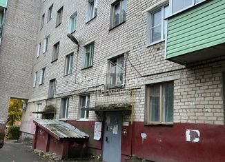 Продаю 1-комнатную квартиру, 30.7 м2, Калужская область, улица Никитина, 87
