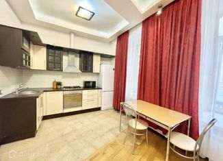 Аренда 3-комнатной квартиры, 85 м2, Москва, улица Арбат, 51с1, улица Арбат