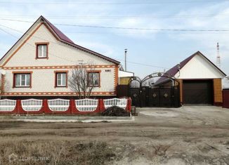 Продаю дом, 136 м2, поселок городского типа Анна, Кленовая улица, 46