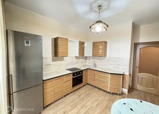 Сдам в аренду 1-комнатную квартиру, 44 м2, Новосибирск, 2-я Обская улица, 154, ЖК Марсель