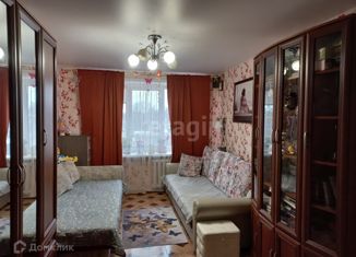 Продается 2-комнатная квартира, 40.9 м2, Новгородская область, улица Гагарина, 13