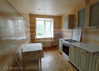 Продам 3-ком. квартиру, 54.7 м2, Краснокамск, улица 50 лет Октября, 7