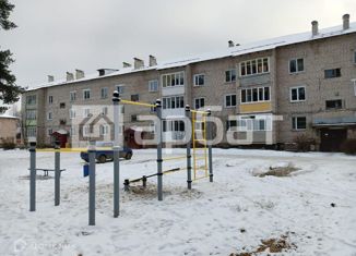 Продам 3-ком. квартиру, 67 м2, посёлок городского типа Ветлужский, Пионерская улица, 35
