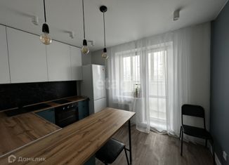 Сдам 1-комнатную квартиру, 40 м2, Тюмень, улица Валентины Трофимовой, 13, ЖК Квартал 1964