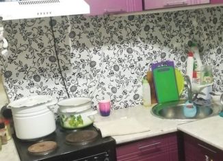 Продается 1-комнатная квартира, 30.8 м2, Мыски, улица Мира, 26