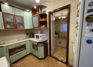 Продам 2-ком. квартиру, 37.5 м2, Симферополь, Залесская улица, 14