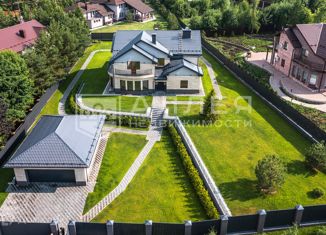 Продаю дом, 400 м2, деревня Петровское