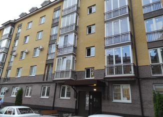Продается 3-ком. квартира, 112 м2, Владикавказ, улица Шамиля Джикаева, 5Б, 18-й микрорайон