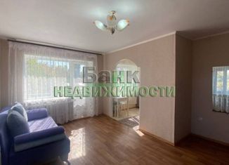 Продаю 1-ком. квартиру, 30.3 м2, Вольск, улица Льва Толстого, 115