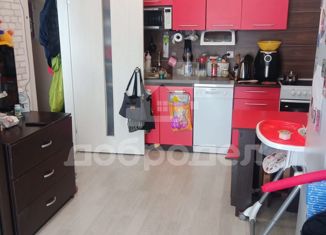 Продаю 1-комнатную квартиру, 30.8 м2, поселок Мичуринский, Широкореченская улица, 47