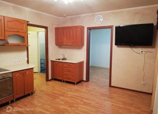 Сдается в аренду двухкомнатная квартира, 43 м2, Кемеровская область, улица Веры Волошиной, 43