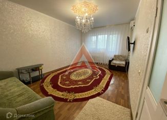 Двухкомнатная квартира на продажу, 67 м2, Нариманов, Волгоградская улица, 20