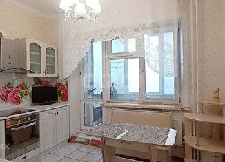 Продажа 2-комнатной квартиры, 54.7 м2, Якутск, улица Фёдора Попова, 16/7, микрорайон Рабочий Городок