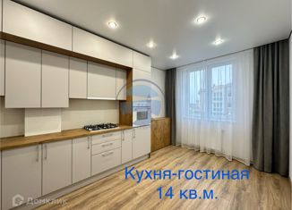 Продаю 1-комнатную квартиру, 37 м2, Калининградская область, Осенняя улица, 2