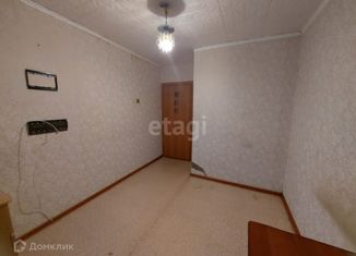 Продается комната, 9.6 м2, Набережные Челны, улица Хади Такташа, 32