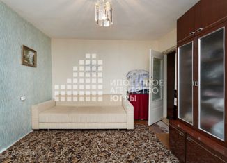 2-комнатная квартира на продажу, 58.5 м2, Тюменская область, улица Строителей, 10
