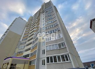 Сдам в аренду трехкомнатную квартиру, 89.34 м2, Первоуральск, улица Емлина, 23