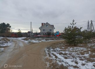 Продаю земельный участок, 15 сот., деревня Плетенёвка, Советская улица