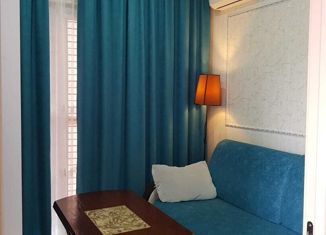 Продаю 2-ком. квартиру, 63 м2, село Варваровка, улица Калинина, 150к18