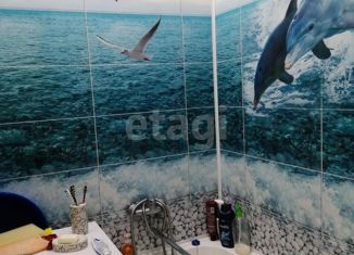 Продам 2-ком. квартиру, 46 м2, Киселёвск, улица Фадеева, 2А