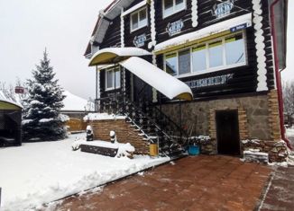 Продаю дом, 580 м2, посёлок городского типа Северный, улица Победы