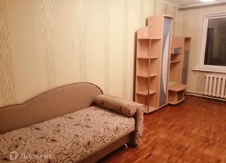 Продажа двухкомнатной квартиры, 50 м2, Ломоносов, улица Победы, 32к2