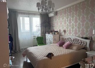 Продам четырехкомнатную квартиру, 110 м2, Аксай, улица Мира