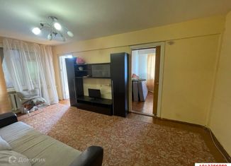 Продается 3-комнатная квартира, 50 м2, Краснодар, улица Атарбекова, 28, Фестивальный микрорайон