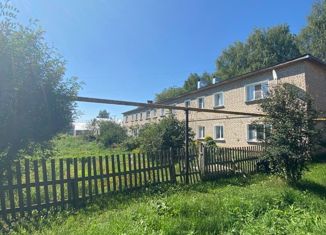 Двухкомнатная квартира на продажу, 40.9 м2, Кировская область, Советская улица, 42