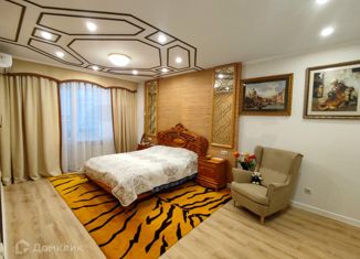 Продам 3-ком. квартиру, 107.9 м2, Краснодар, Платановый бульвар, 4, Платановый бульвар