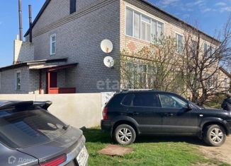 Продается 3-комнатная квартира, 76.6 м2, Богучар, улица 25 Октября, 3