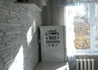 Продается двухкомнатная квартира, 42 м2, Москва, улица Маршала Вершинина, 4к1, улица Маршала Вершинина