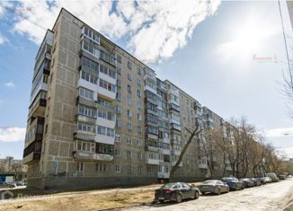 Продажа трехкомнатной квартиры, 60 м2, Свердловская область, Стахановская улица, 22