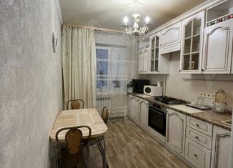 Продам 2-комнатную квартиру, 64.6 м2, Астрахань, улица Валерии Барсовой, 15к2