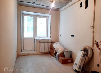 Двухкомнатная квартира на продажу, 42.1 м2, посёлок Строитель, Дорожно-Строительная улица, 48