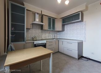 Продается 1-комнатная квартира, 38.2 м2, Краснодар, улица Академика Лукьяненко, 30
