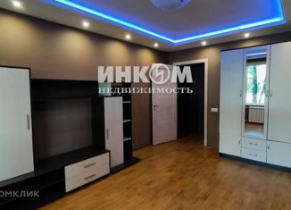 Сдается трехкомнатная квартира, 60 м2, Москва, Широкая улица, 10к1